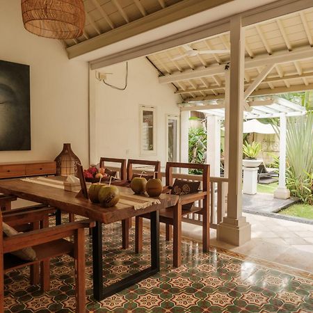 Uma Lima Villa Batu Belig - Close To The Beach Чангу Экстерьер фото
